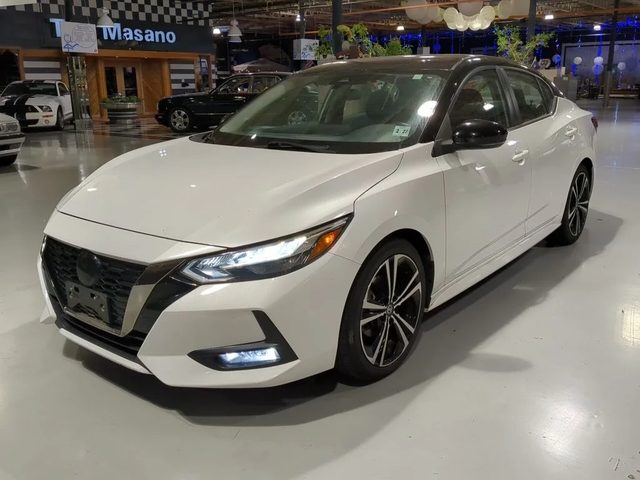 2022 Nissan Sentra SR FWD photo