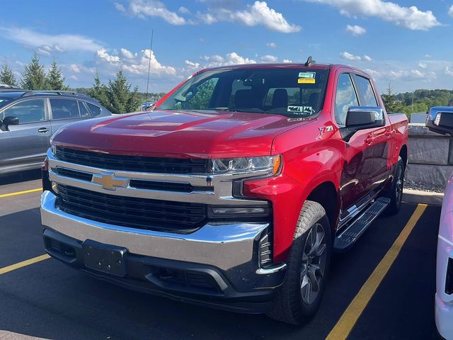 2022 Chevrolet Silverado 1500 LT 4WD photo