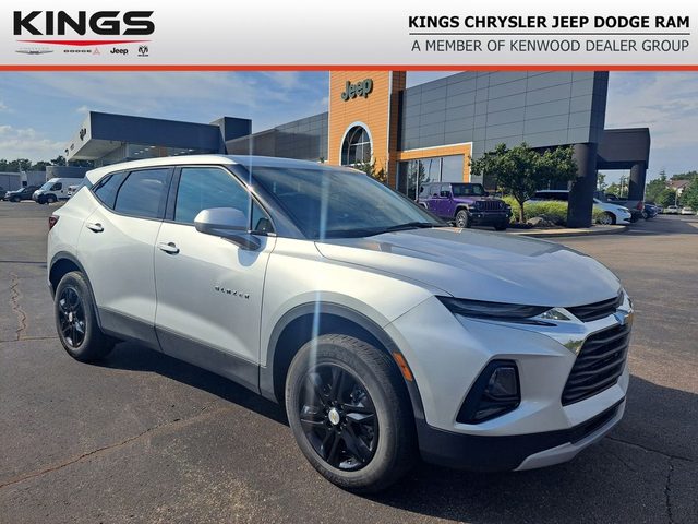 2022 Chevrolet Blazer LT FWD photo