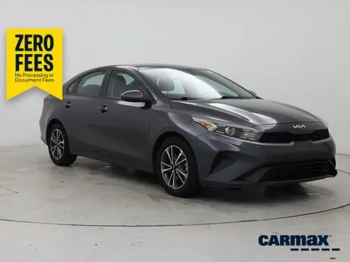 2022 Kia Forte LXS FWD photo