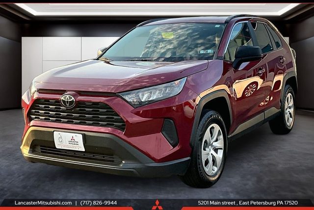 2021 Toyota RAV4 LE AWD photo