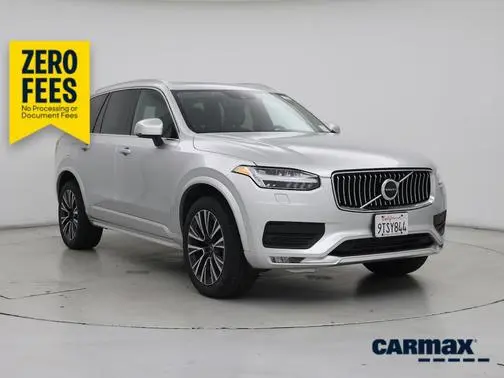 2022 Volvo XC90 Momentum AWD photo