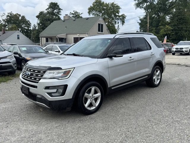 2017 Ford Explorer XLT 4WD photo