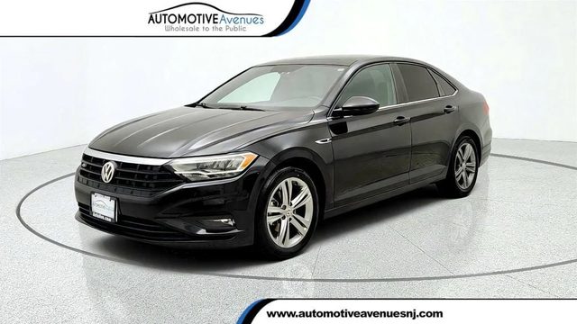 2021 Volkswagen Jetta R-Line FWD photo