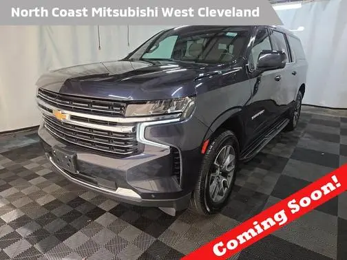 2022 Chevrolet Suburban LT 4WD photo