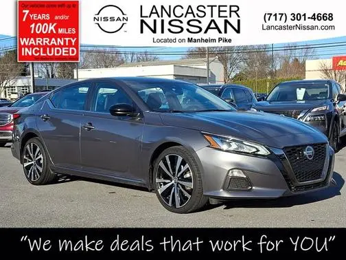 2022 Nissan Altima 2.5 SR AWD photo