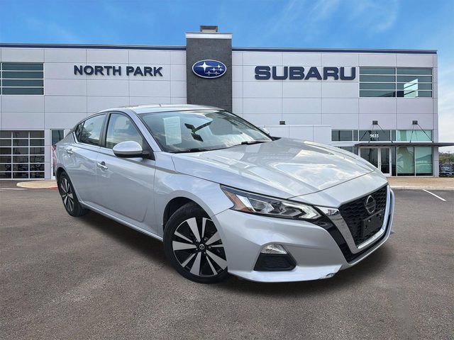 2021 Nissan Altima 2.5 SV FWD photo