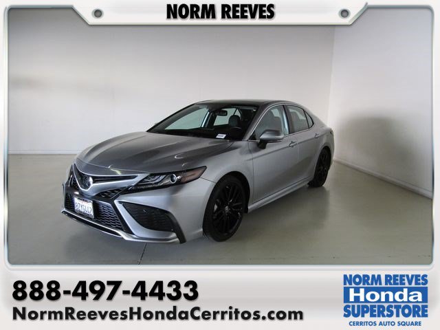 2022 Toyota Camry XSE FWD photo