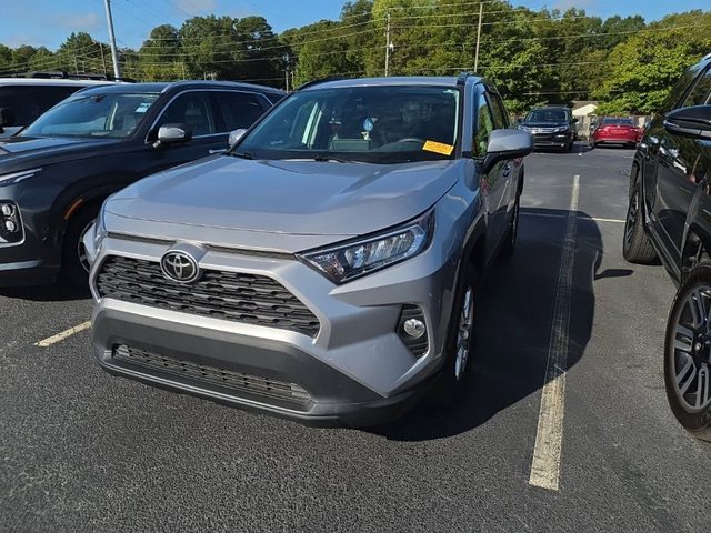 2021 Toyota RAV4 XLE FWD photo