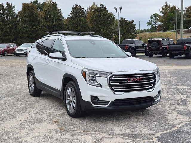 2022 GMC Terrain SLT FWD photo