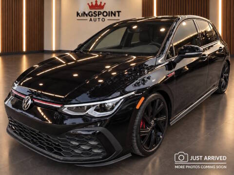 2022 Volkswagen Golf GTI SE FWD photo