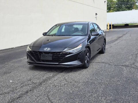 2022 Hyundai Elantra SEL FWD photo