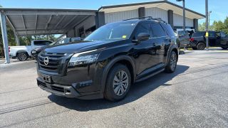 2022 Nissan Pathfinder SV FWD photo