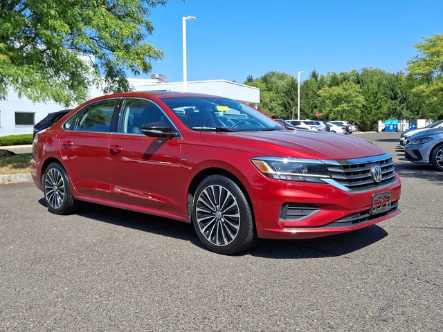 2022 Volkswagen Passat 2.0T Limited Edition FWD photo