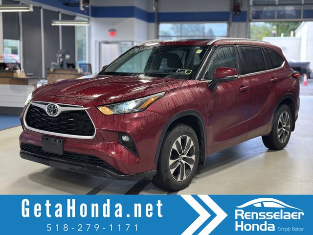 2022 Toyota Highlander XLE AWD photo