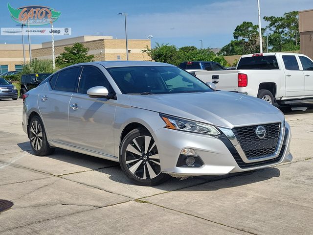 2022 Nissan Altima 2.5 SL FWD photo