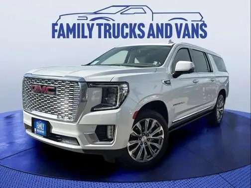 2022 GMC Yukon XL Denali 4WD photo