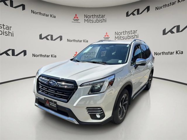 2022 Subaru Forester Touring AWD photo