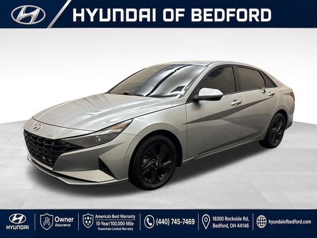 2022 Hyundai Elantra SEL FWD photo