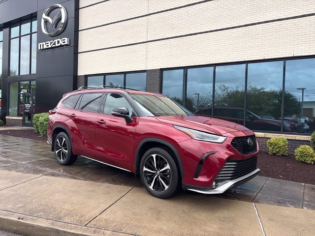 2022 Toyota Highlander XSE AWD photo