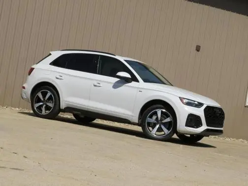 2022 Audi Q5 S line Premium Plus AWD photo
