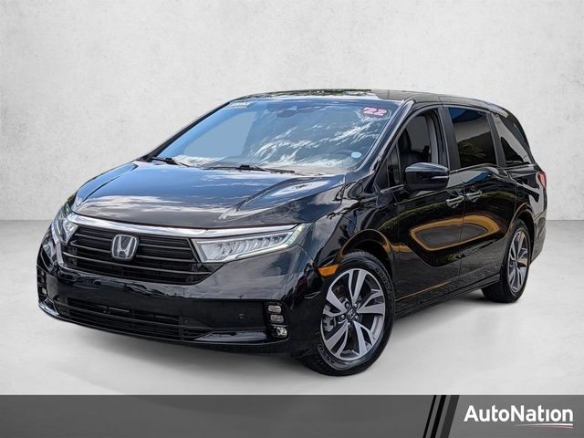 2022 Honda Odyssey Touring FWD photo