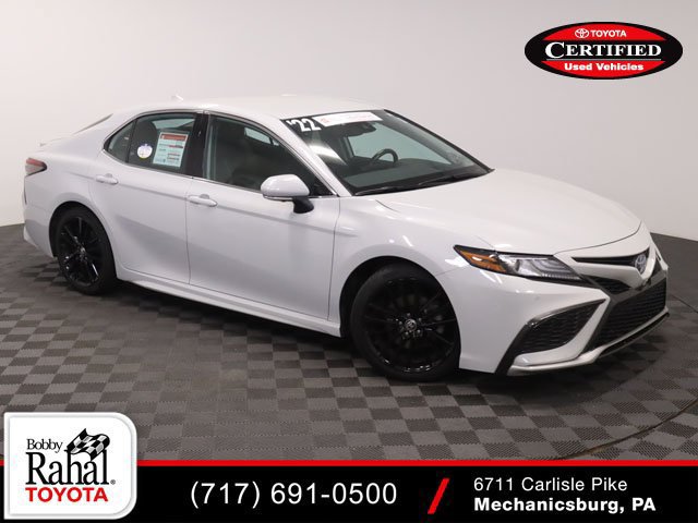 2022 Toyota Camry Hybrid XSE FWD photo