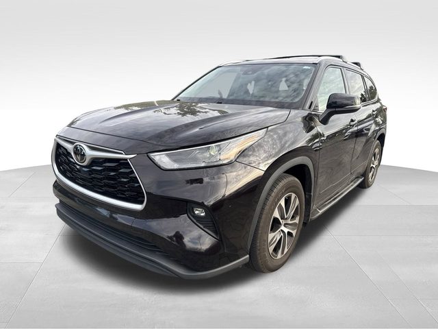 2022 Toyota Highlander XLE AWD photo