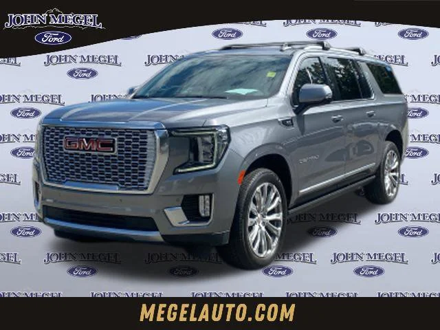 2022 GMC Yukon XL Denali RWD photo