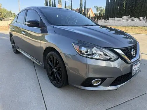 2017 Nissan Sentra SR FWD photo