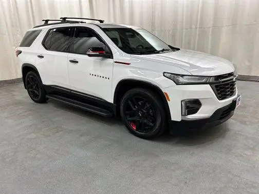 2022 Chevrolet Traverse Premier AWD photo