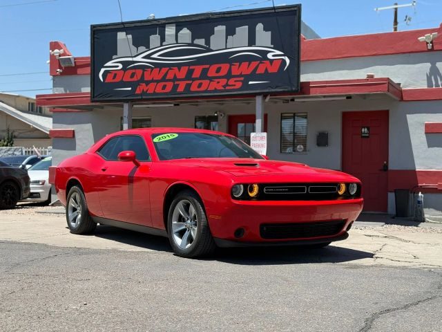 2015 Dodge Challenger SXT RWD photo