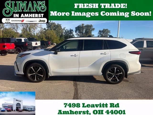 2022 Toyota Highlander XSE AWD photo