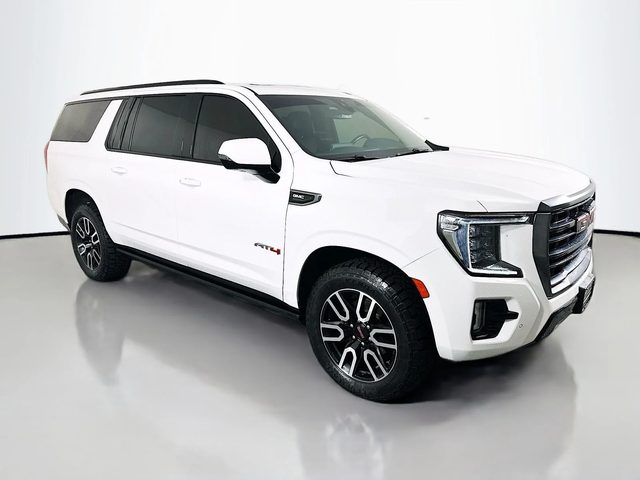 2022 GMC Yukon XL AT4 4WD photo