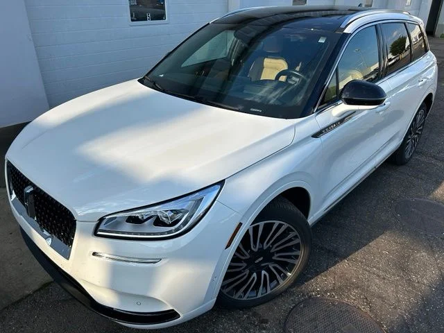 2022 Lincoln Corsair Reserve AWD photo
