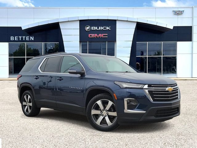 2022 Chevrolet Traverse LT Leather AWD photo