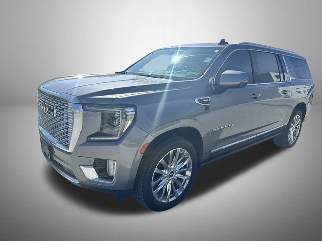 2022 GMC Yukon XL Denali 4WD photo