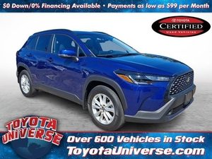 2022 Toyota Corolla Cross LE AWD photo