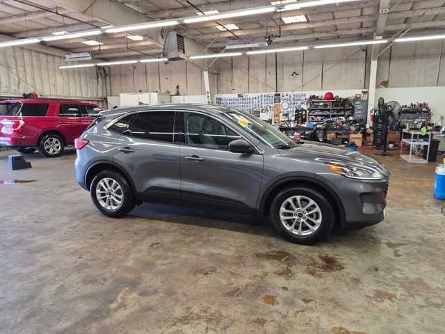 2022 Ford Escape SE FWD photo