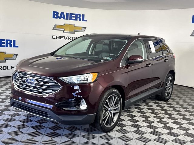 2022 Ford Edge Titanium AWD photo