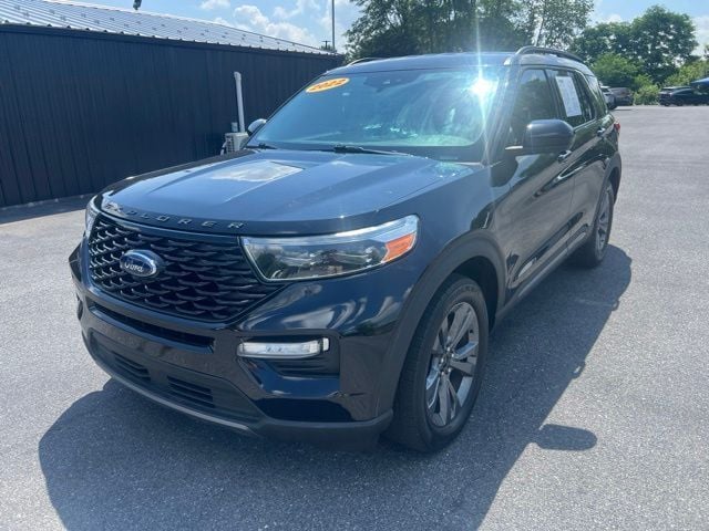 2022 Ford Explorer XLT 4WD photo