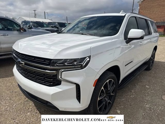 2022 Chevrolet Suburban RST 4WD photo
