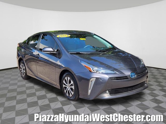 2022 Toyota Prius LE AWD photo
