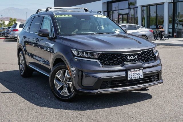2022 Kia Sorento S FWD photo