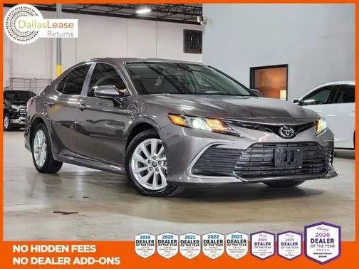 2022 Toyota Camry LE FWD photo