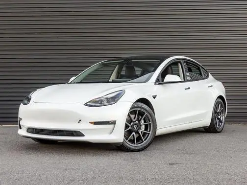 2021 Tesla Model 3 Standard Range Plus RWD photo