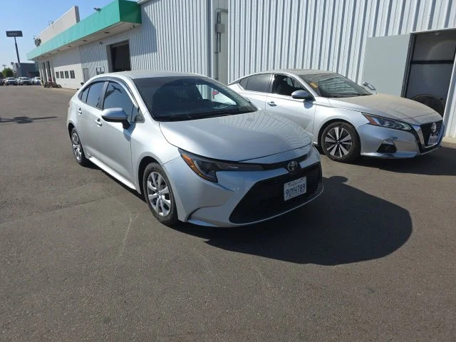 2022 Toyota Corolla LE FWD photo