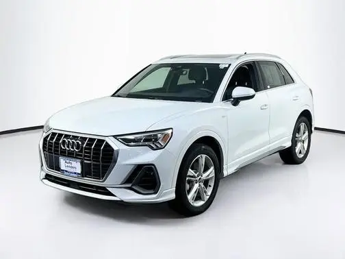 2022 Audi Q3 S line Premium Plus AWD photo