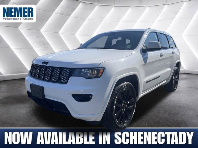 2022 Jeep Grand Cherokee Laredo X 4WD photo