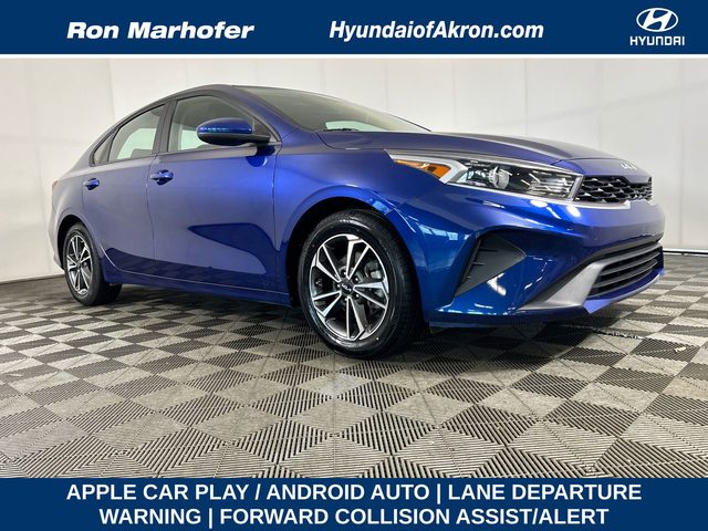 2022 Kia Forte LXS FWD photo